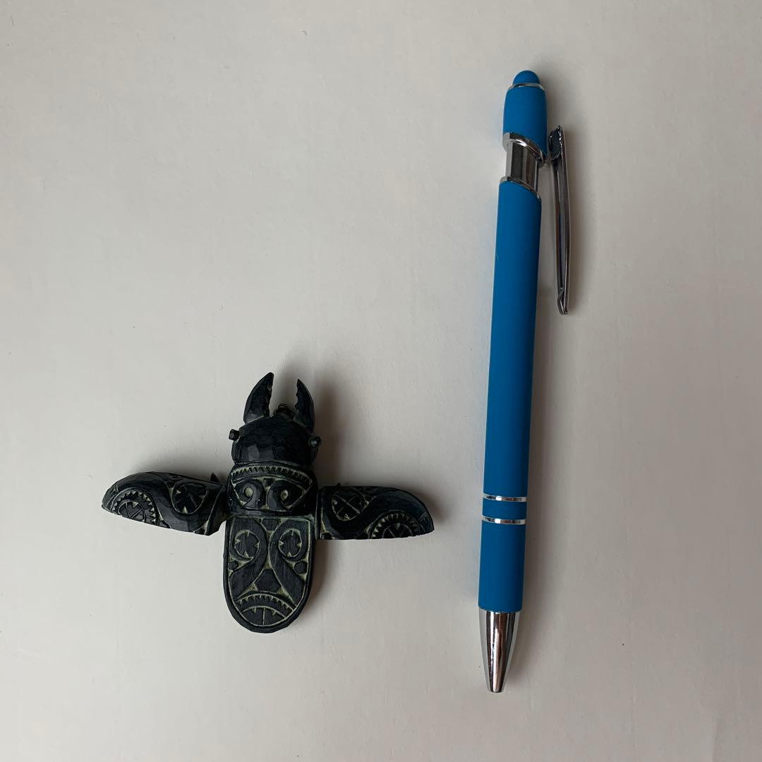 木製　アイヌ　木彫　砂澤ビッキ風　クワガタ虫　からくり　ペンダントヘッド