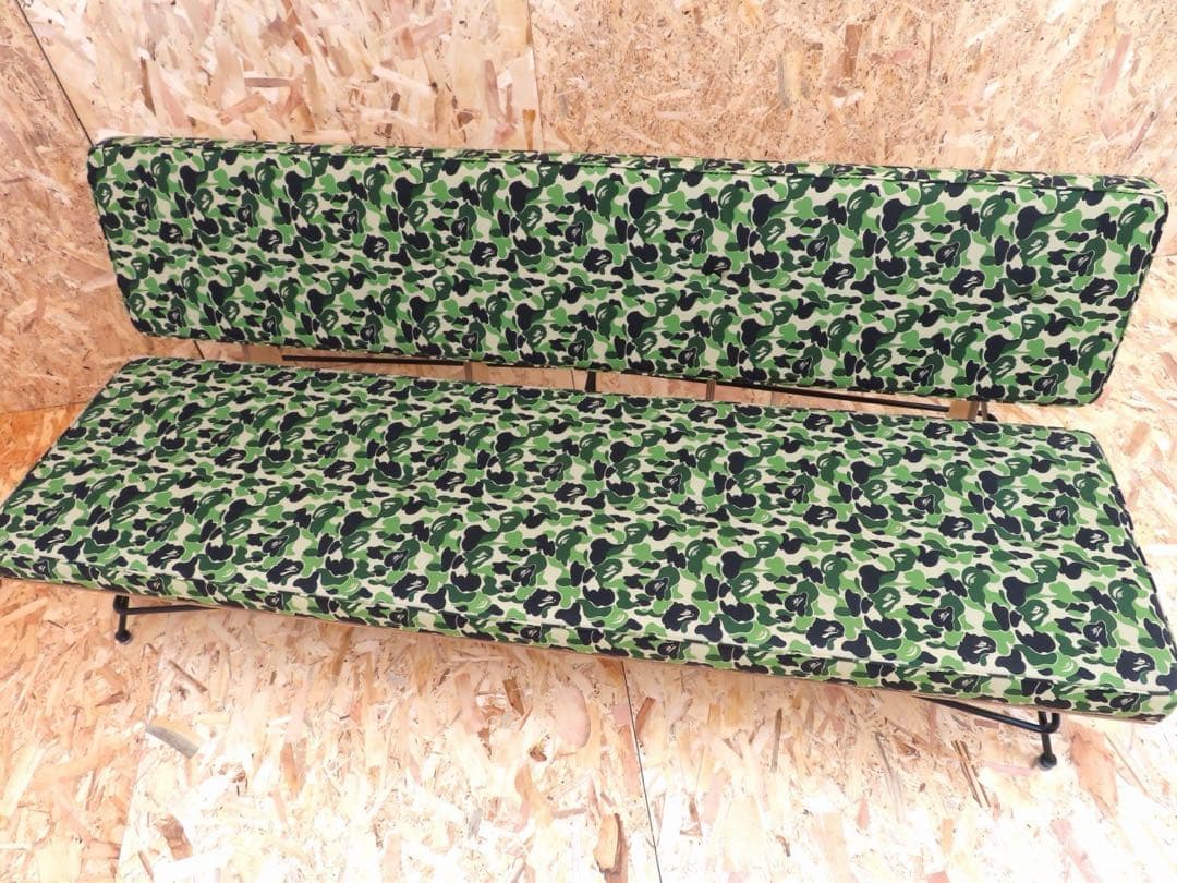 エイプ　マイスター　ベイプ　カモ　カモフラ　迷彩　3人掛けソファ　入手困難