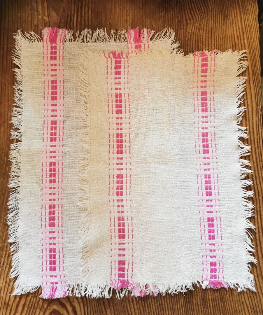 ヴィンテージ フランス ラズベリー＆桜ピンク織刺繍 リネンテーブルマット 2枚組