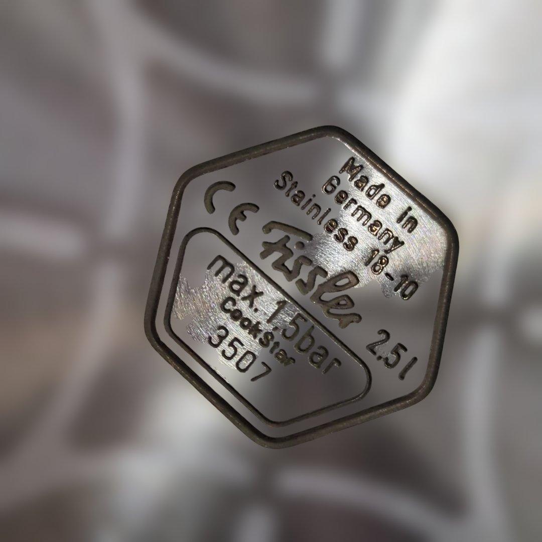 Fissler フィスラーロイヤル 2.5L圧力鍋 未使用長期保管 レシピブック