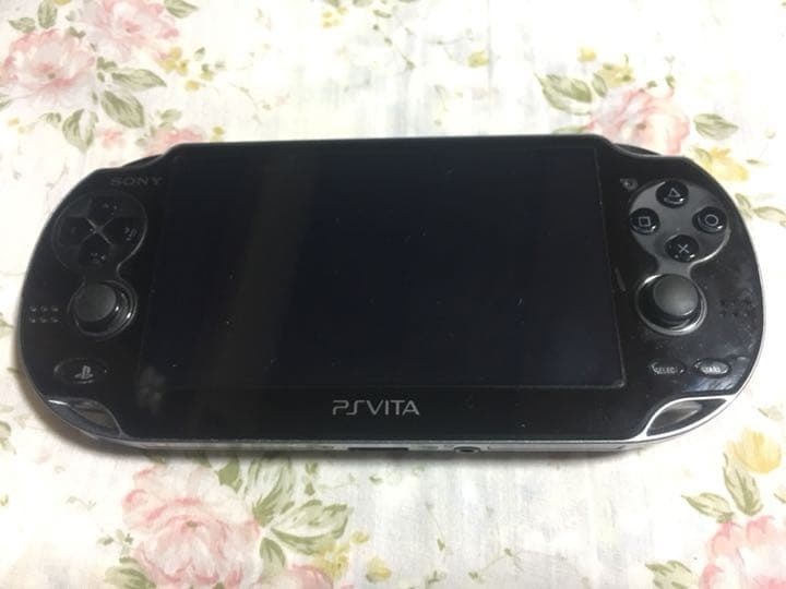 PlayStation®Vita クリスタル・ブラック 3G/Wi-Fiモデル…