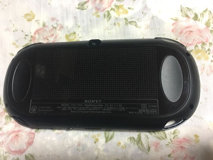 PlayStation®Vita クリスタル・ブラック 3G/Wi-Fiモデル…