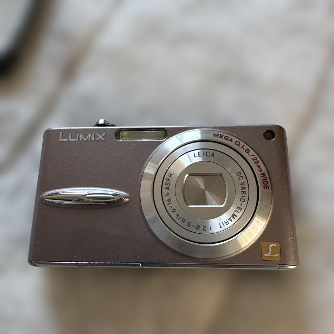 LUMIXDMC-FX30 Panasonicコンパクトデジタルカメラ