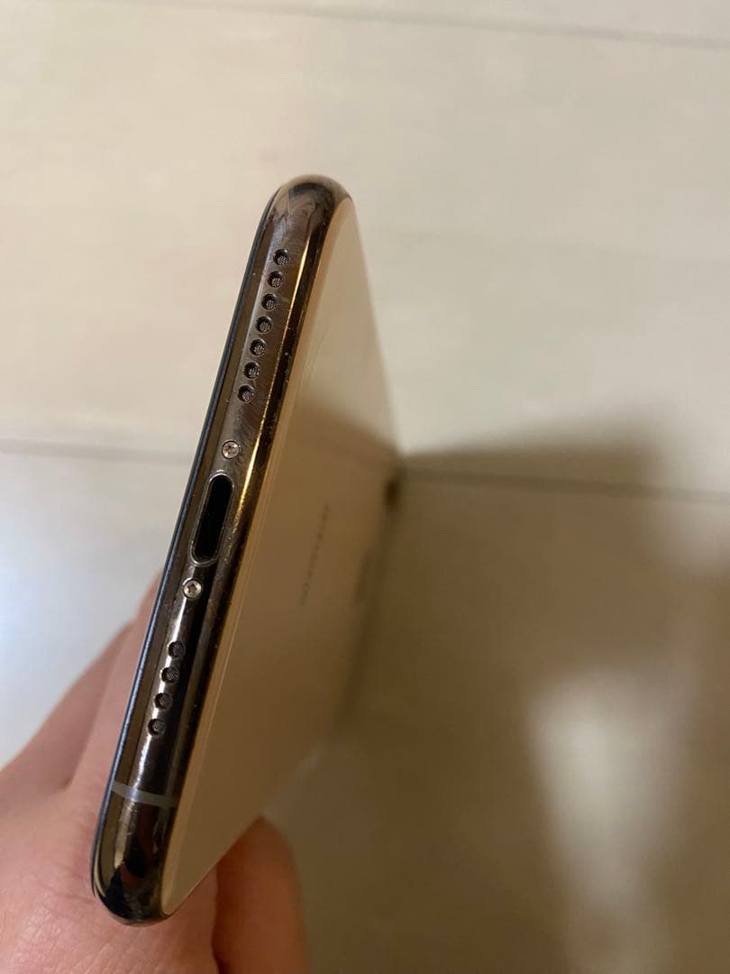 iPhone XS Max 64Gドコモ SIMロック