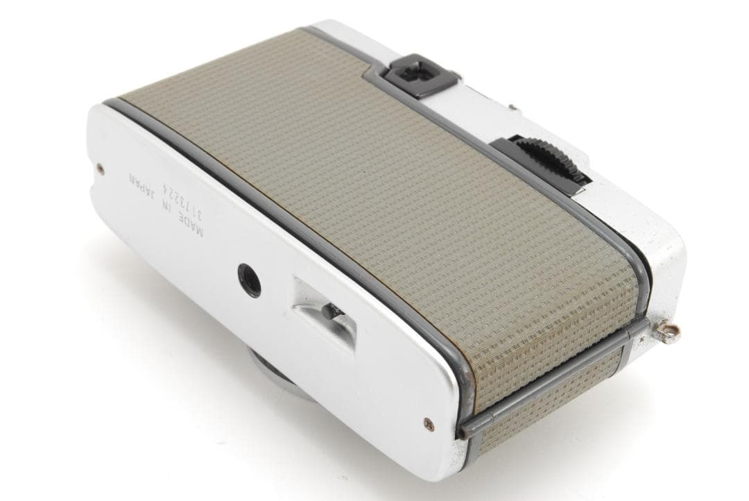 フィルムカメラ OLYMPUS PEN EES-2