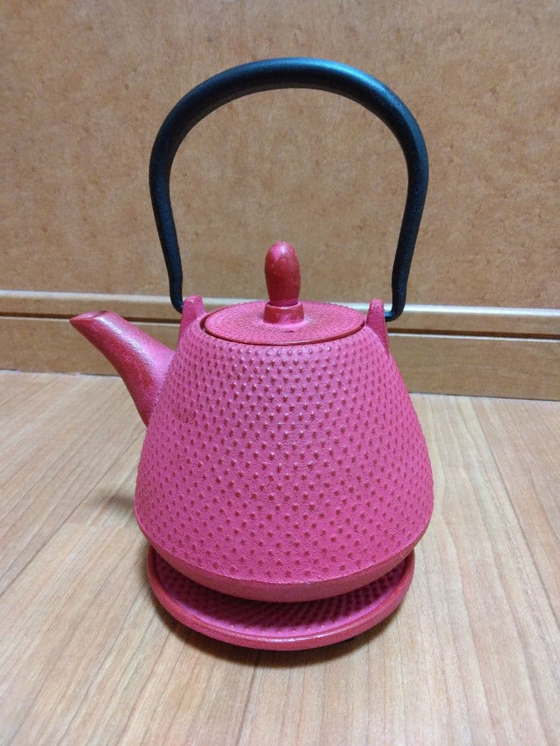 南部鉄瓶　赤　ピンク　水色　カラー