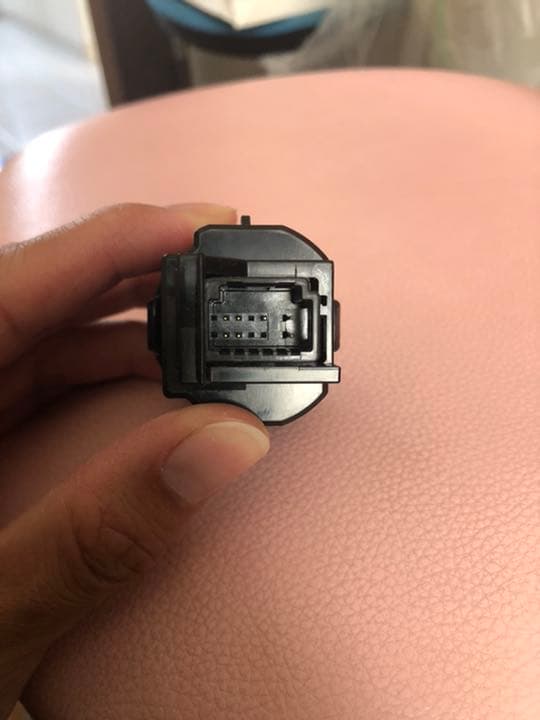 希少！　トヨタ　レクサス　エンジンスタートスイッチ