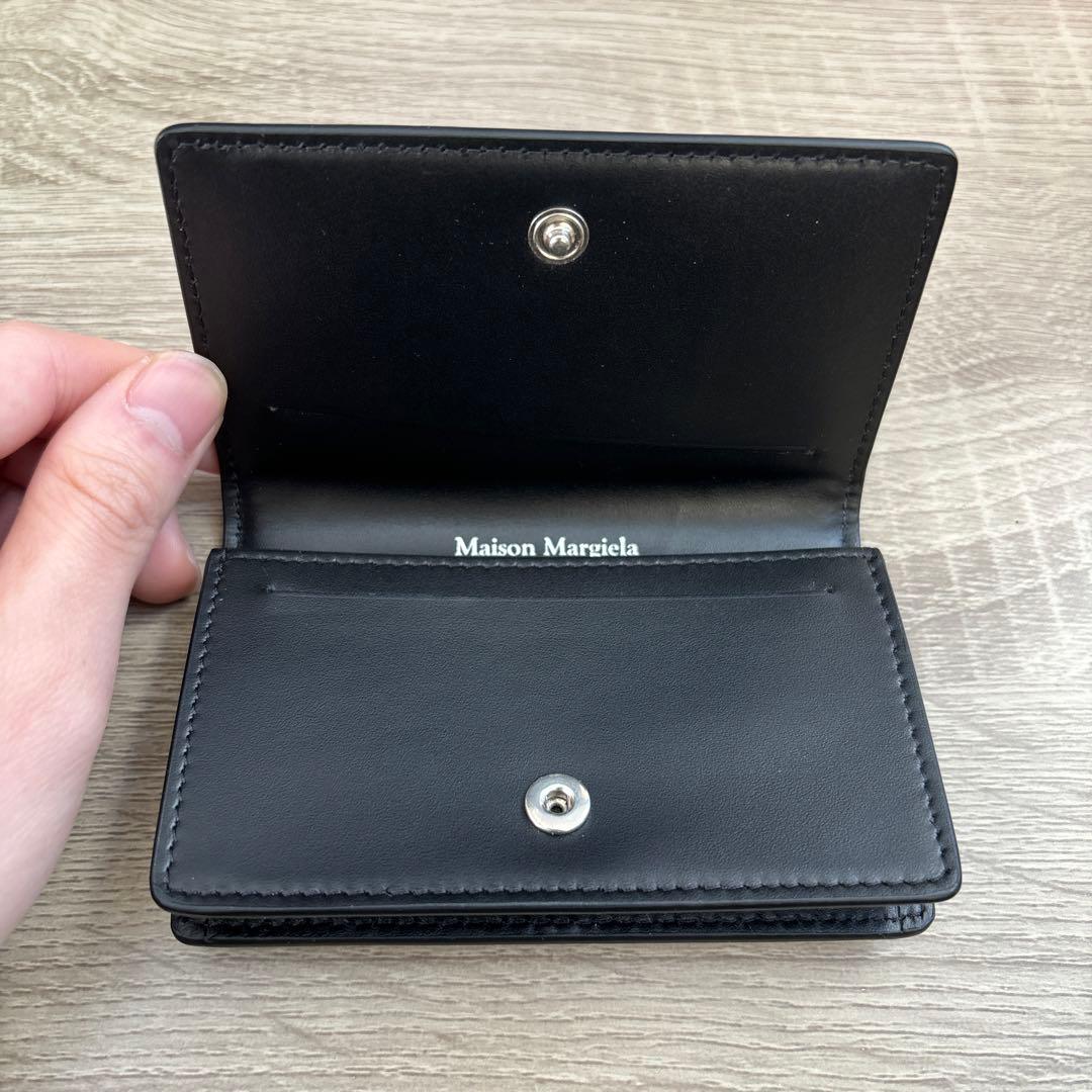 レザーカードホルダー