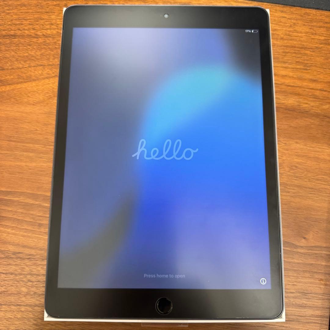 Apple iPad スペースグレー 本体　カバーセット