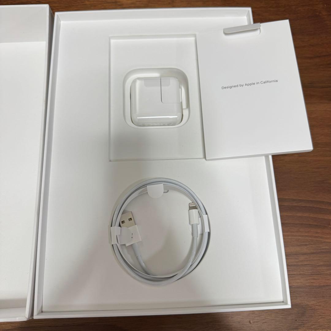 Apple iPad スペースグレー 本体　カバーセット