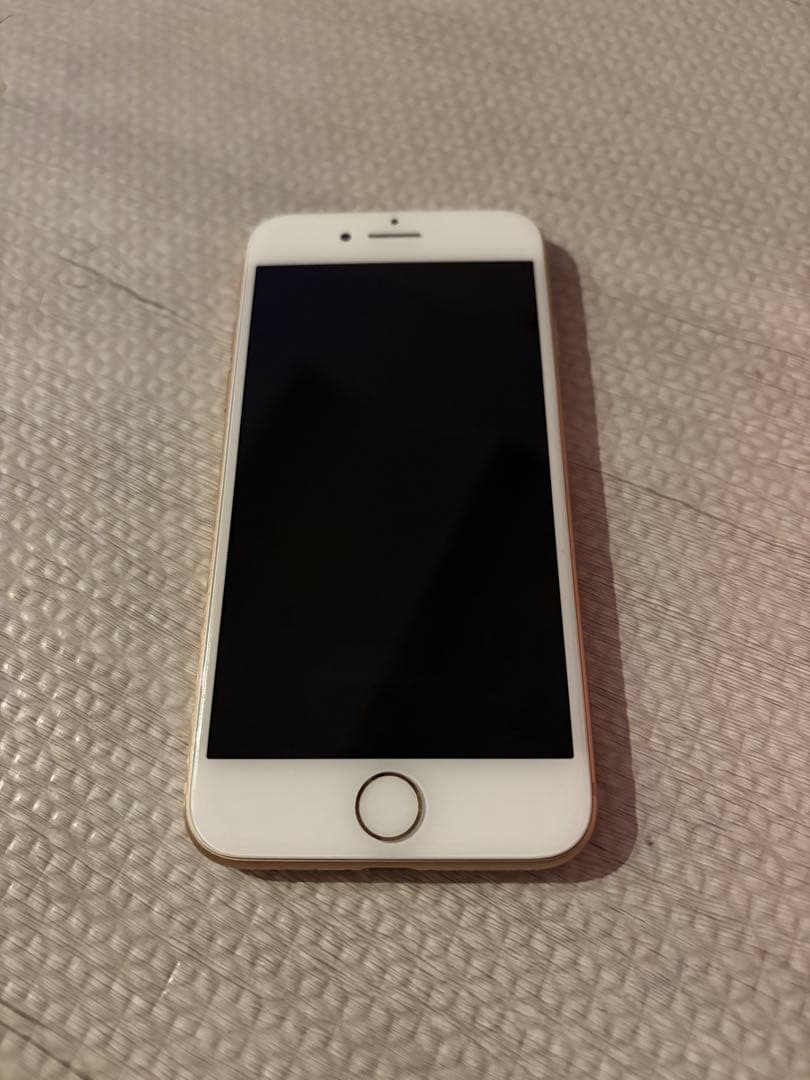 iPhone 8 ピンクゴールド　初期化済みSIMフリー 64GB