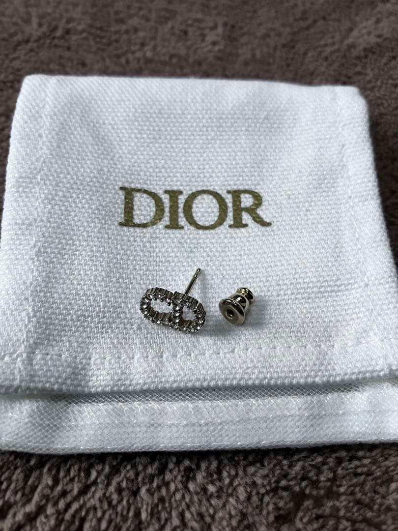 DIOR ピアス　片耳　ゴールド