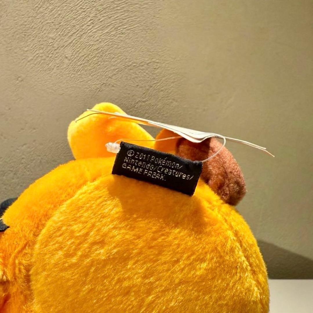 【BEAMS35周年 × Pokémon】色違いピカチュウぬいぐるみ