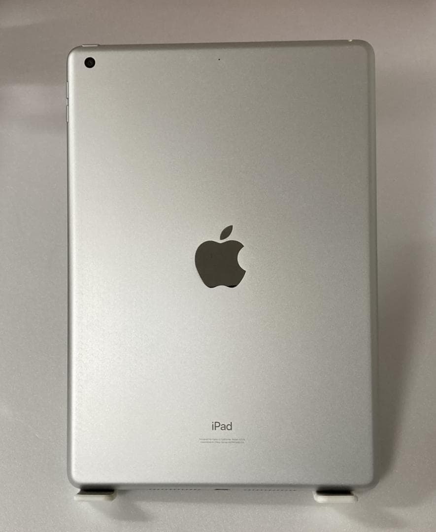 Apple iPad 第8世代 Wi-Fi 32GB シルバー