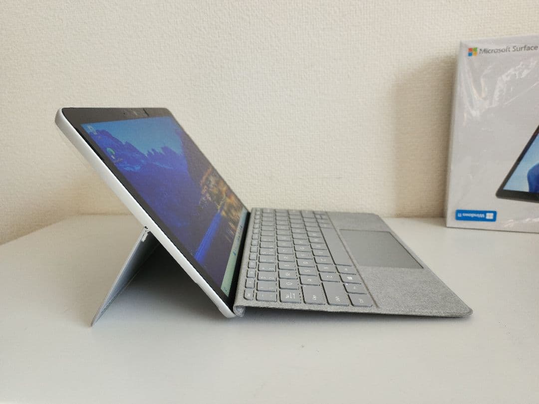 美品　2in1モデル Surface Go 3タッチパネル 超軽量ノートパソコン