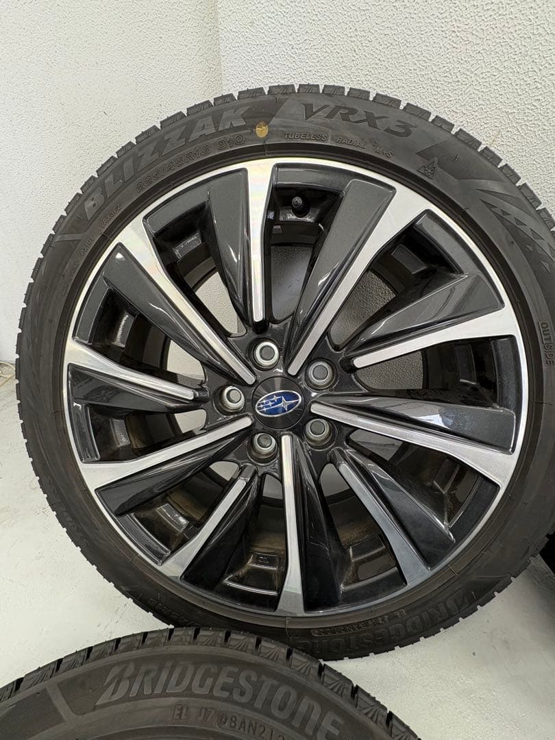 レヴォーグ　ホイールセット　引き取り限定　冬タイヤ
