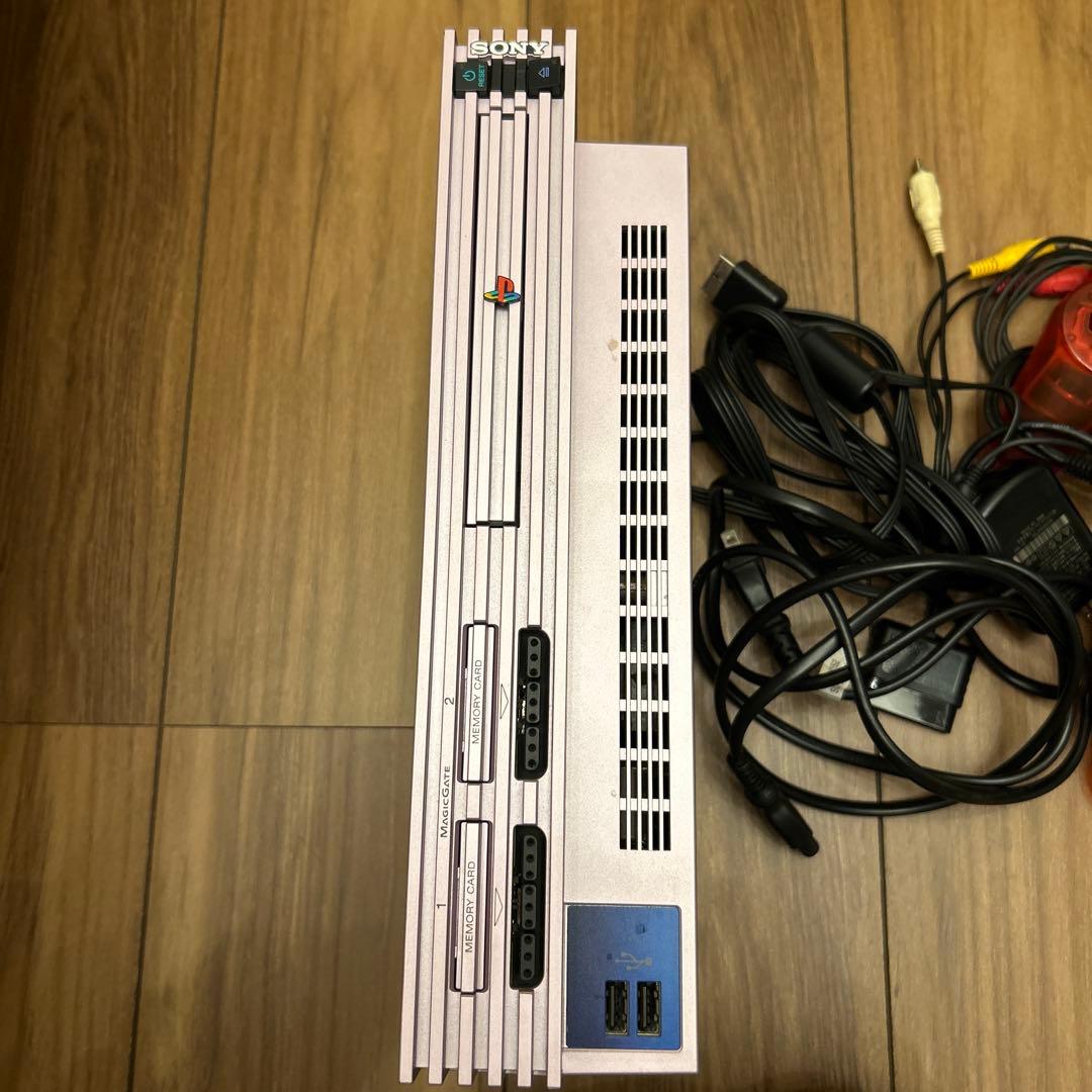 限定カラー‼️のPlayStation 2本体とコントローラー2台