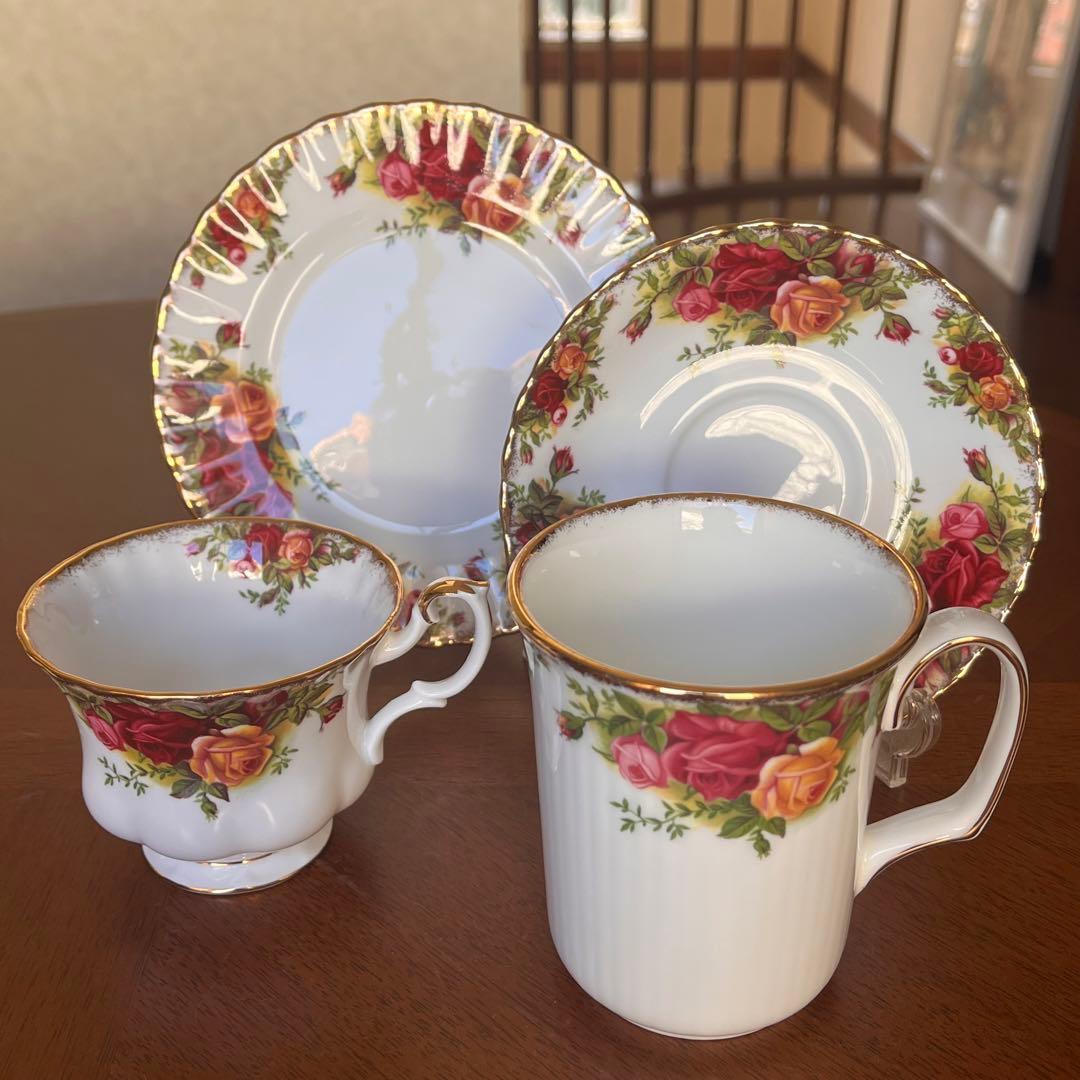 【英国ビンテージ】ロイヤルアルバート★オールドカントリーローズ★トリオ➕ワン