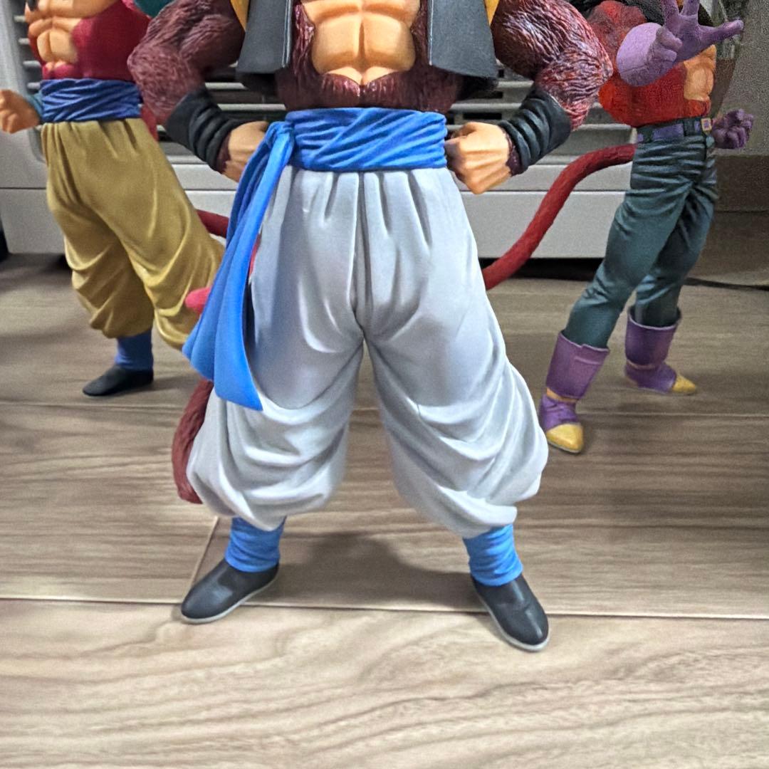 ドラゴンボールフィギュア　一番くじ　グレイテストサイヤン　ゴジータベジータ孫悟空
