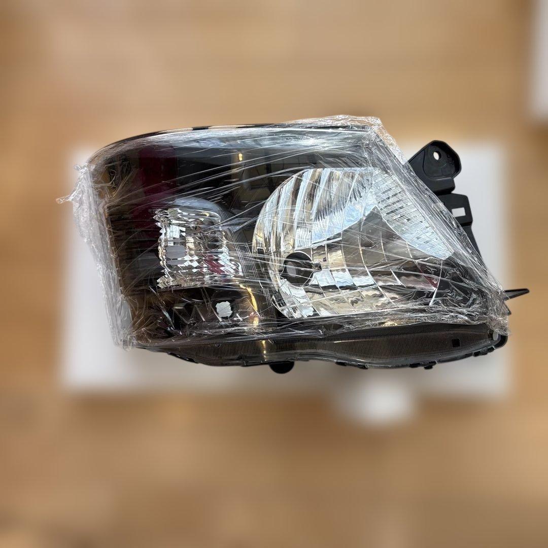 日産 NV350キャラバン 前期 E26 純正タイプ ヘッドライト 左右セット