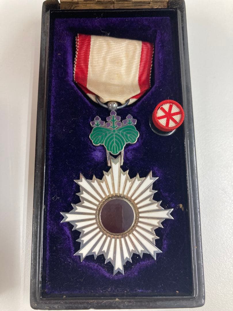 勲章　記章　5点
