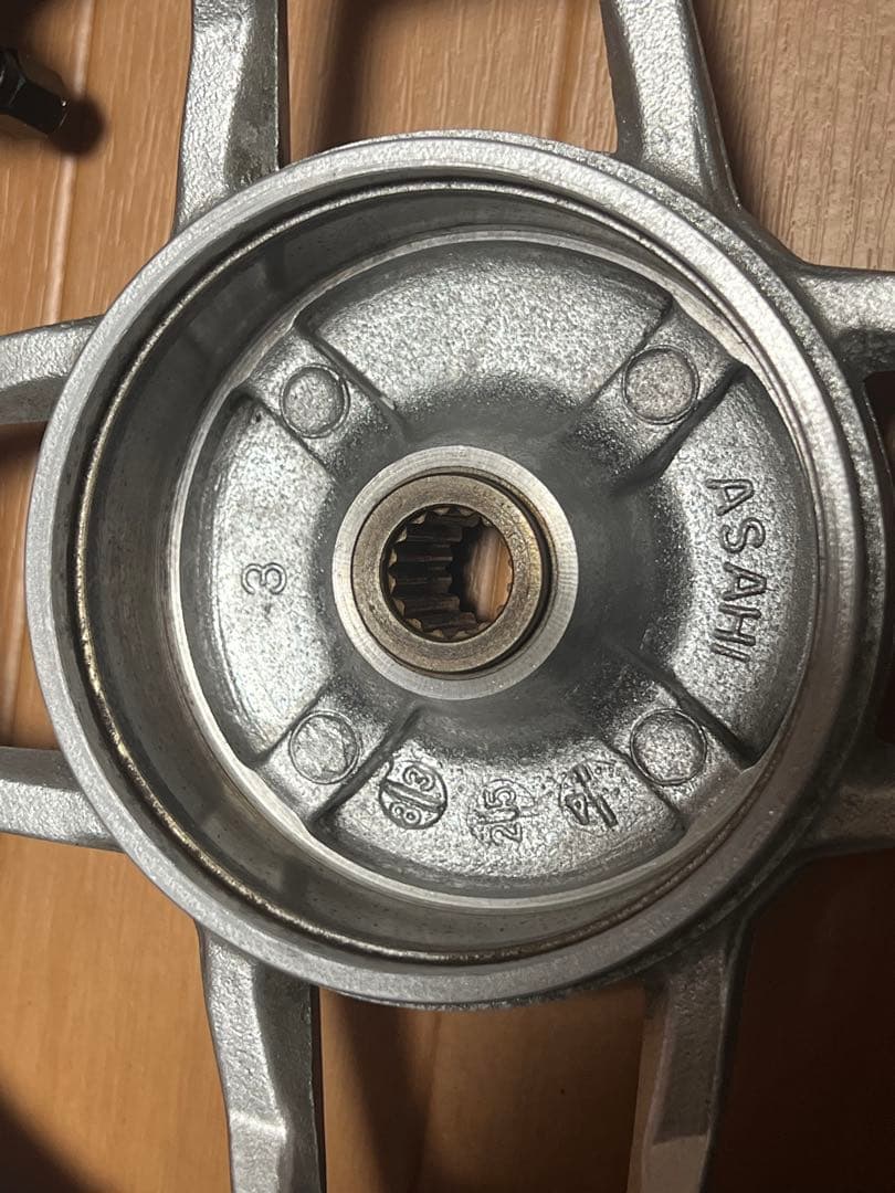 ヤマハ　アクティブ　リアホイール