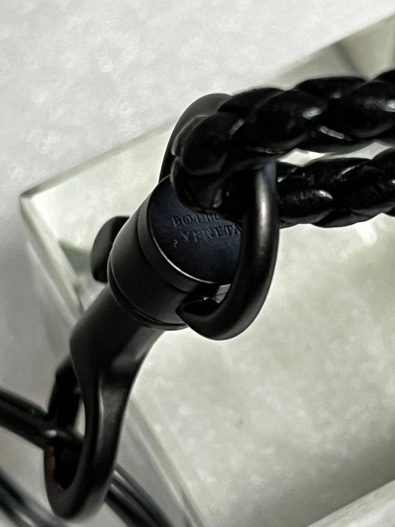 【極美品】ボッテガヴェネタ ネックストラップ キーリング イントレチャート