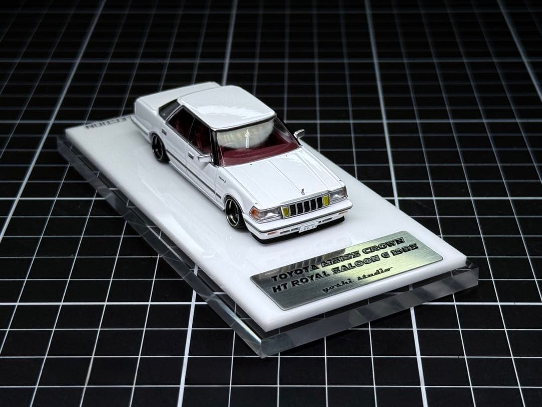 トミカリミテッドヴィンテージネオ　LV-N199c　トヨタ　MS125 クラウン