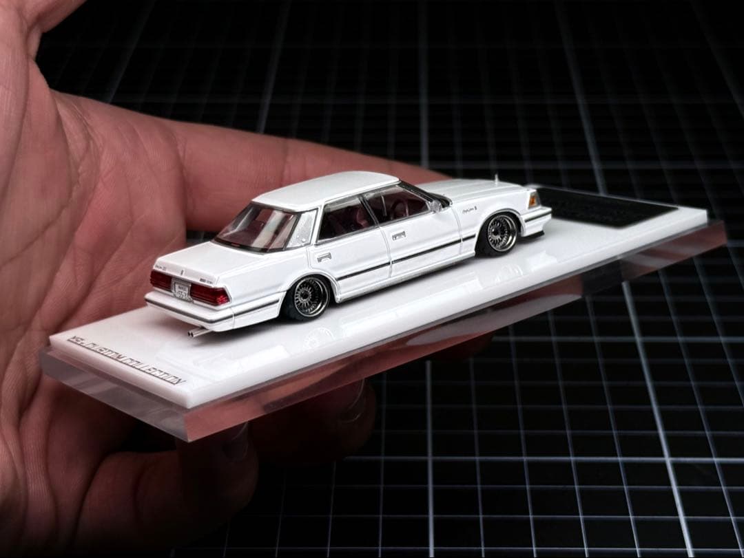 トミカリミテッドヴィンテージネオ　LV-N199c　トヨタ　MS125 クラウン