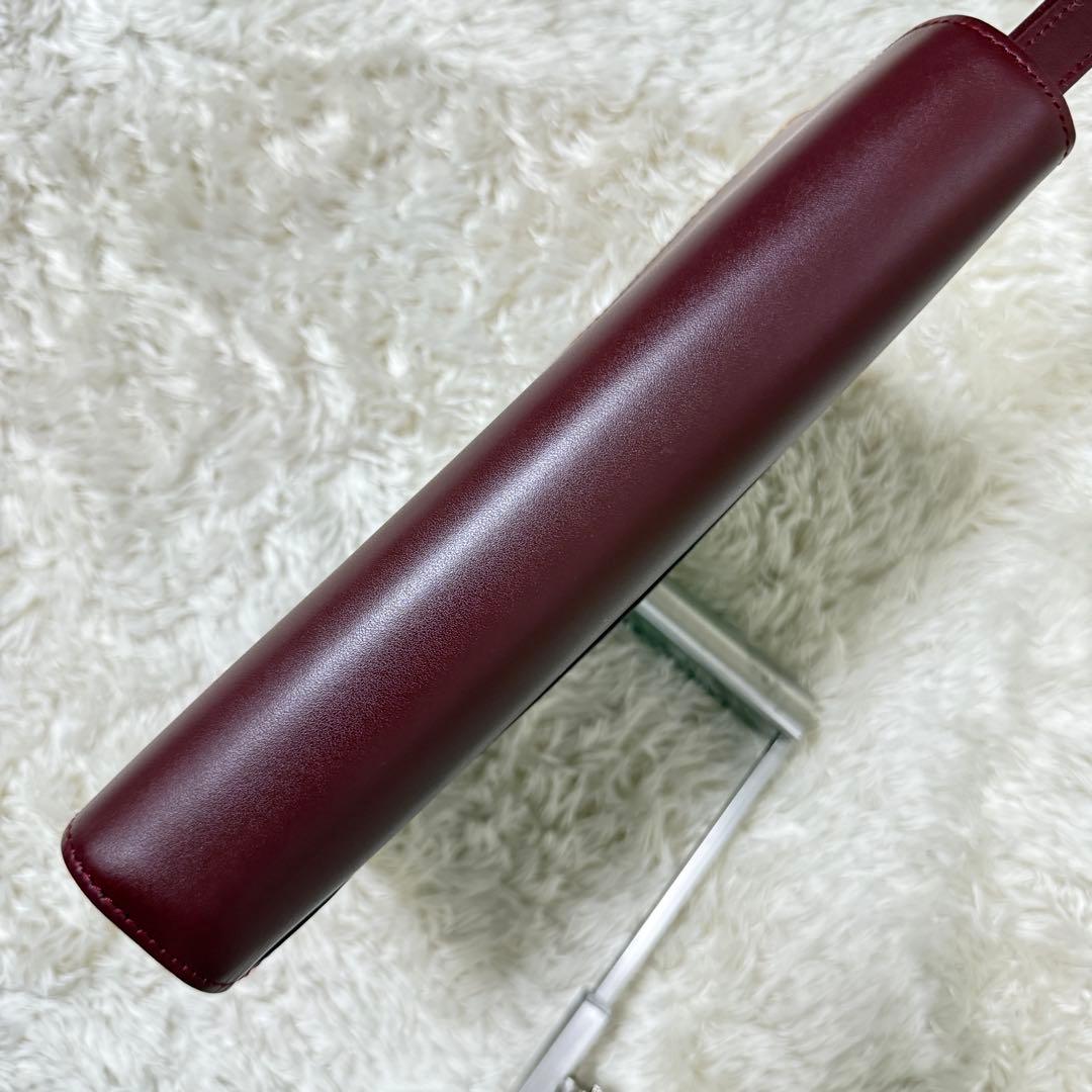 カルティエ　Cariter　マストライン　クラッチバッグ　ボルドー　ロゴ金具