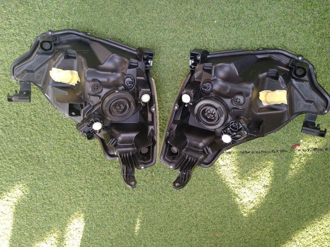 ミライース　la350　ヘッドライト左右　ピクシスエポック