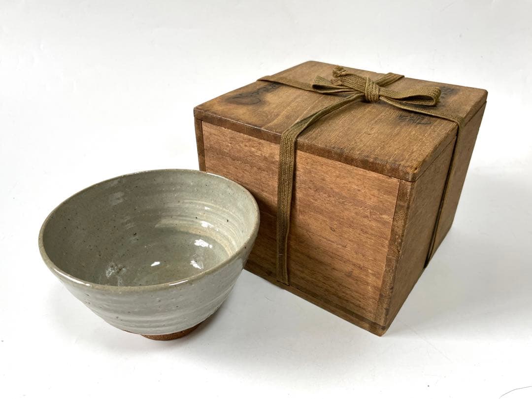 陶芸家　作家物　九代　長岡住右衛門　長岡空味 刷毛目茶碗　出雲　楽山焼　共箱