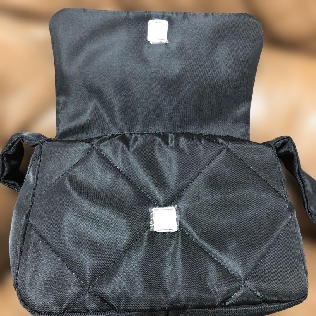 即決専用！トリーバーチ　ブラック ナイロン　ショルダーバッグ