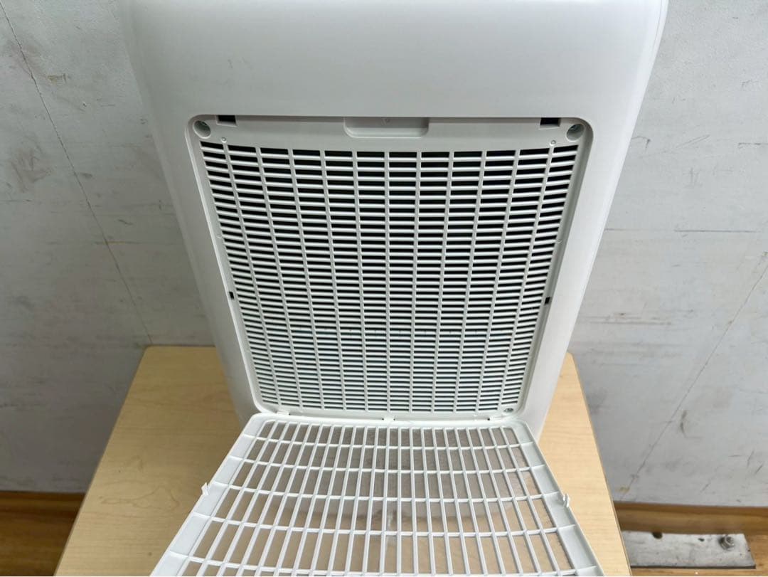 t*a様 TG308 SHARP シャープ 除湿機 CV-NH140-W 202