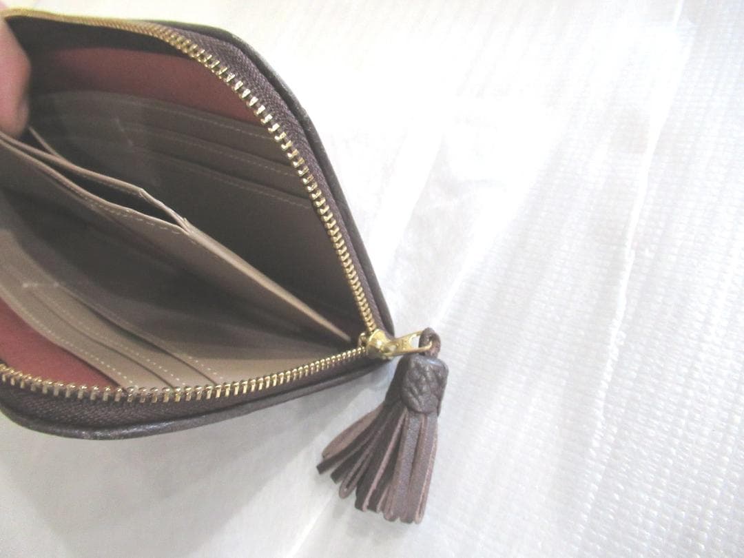極美品☆IBIZA イビサ（イビザ）　　L字ファスナー　本革レザー　長財布