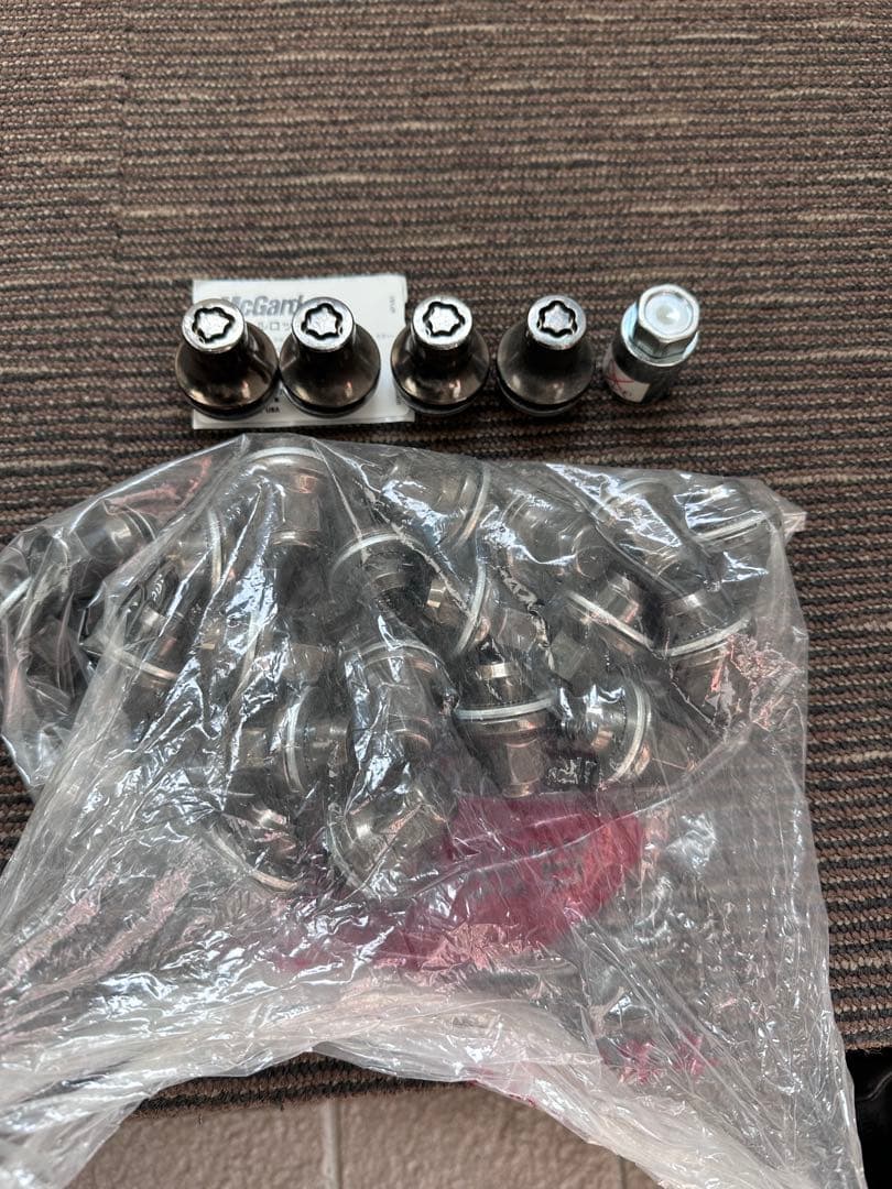 ランクル250 モデリスタ　タイヤホイールセット　　ホイールナットロックナット付