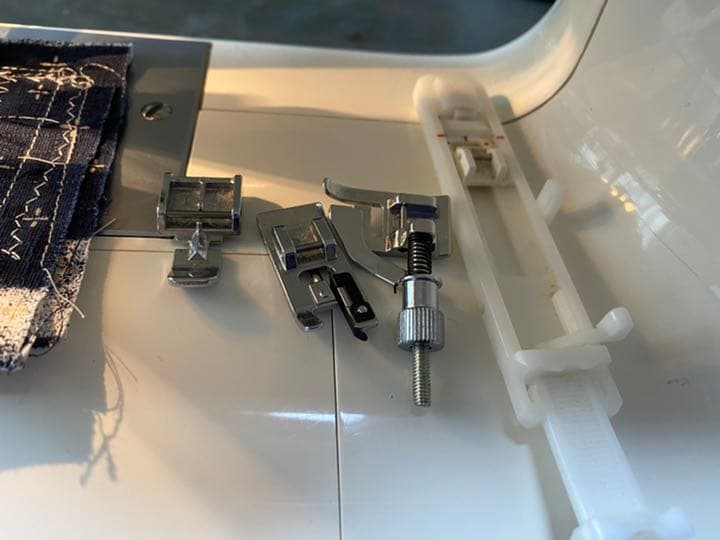 訳あり　ブラザー　手元スイッチ　ケース無し　縫い目綺麗です