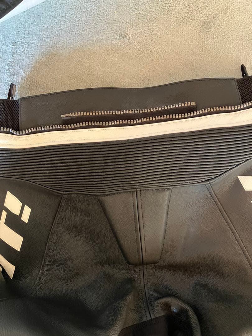 REV'IT! ブラック革ツナギ