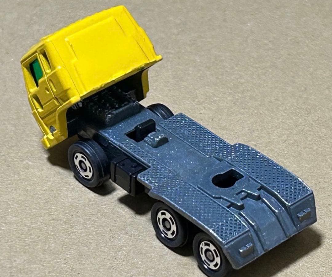 ロングトミカ L16 いすゞ V12 ウイングルーフトレーラー CIBIE