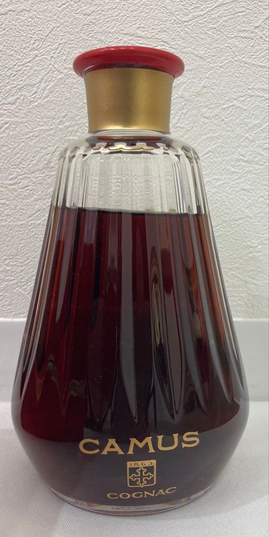 CAMUS コニャック バカラクリスタルボトル ギフトボックス 未開栓 古酒