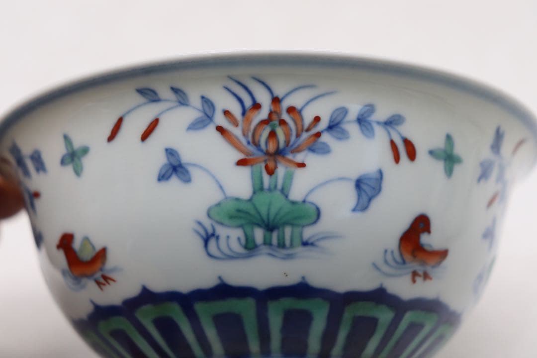 中国　とう彩　蓮鴛鴦紋碗　大明成化年製　送料込み1121