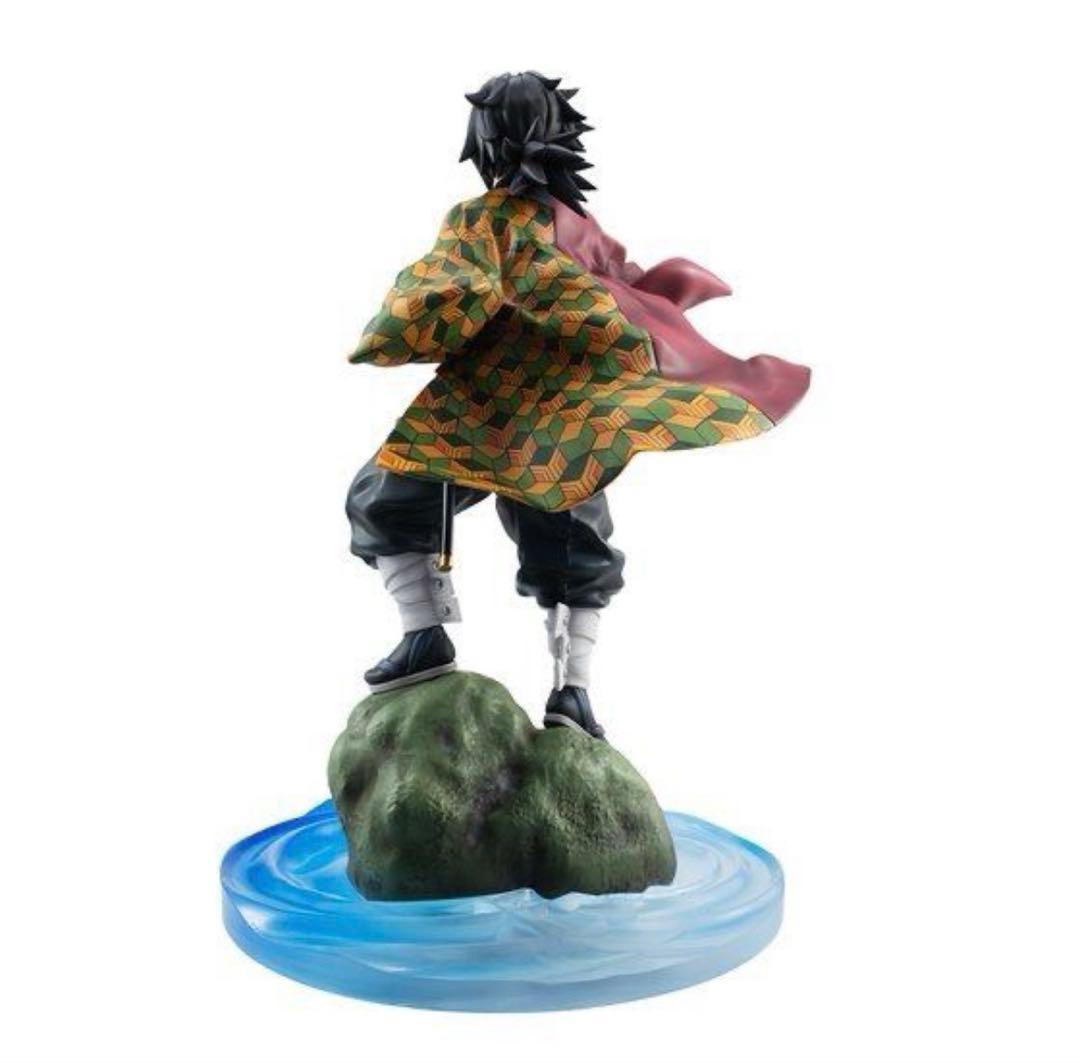 最安値設定　新品未開封　冨岡義勇 フィギュア 鬼滅の刃 G.E.M.