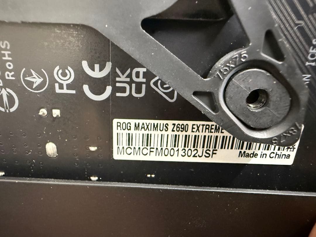 ROGZ690 EXTREME +12900KF +NZXT280クーラー