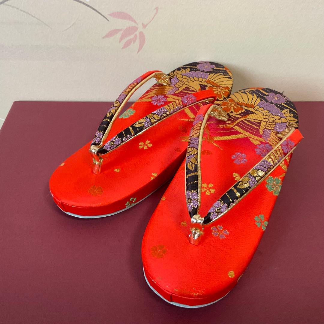 【美品】七歳　七五三鶴と花柄の草履バック小物セット