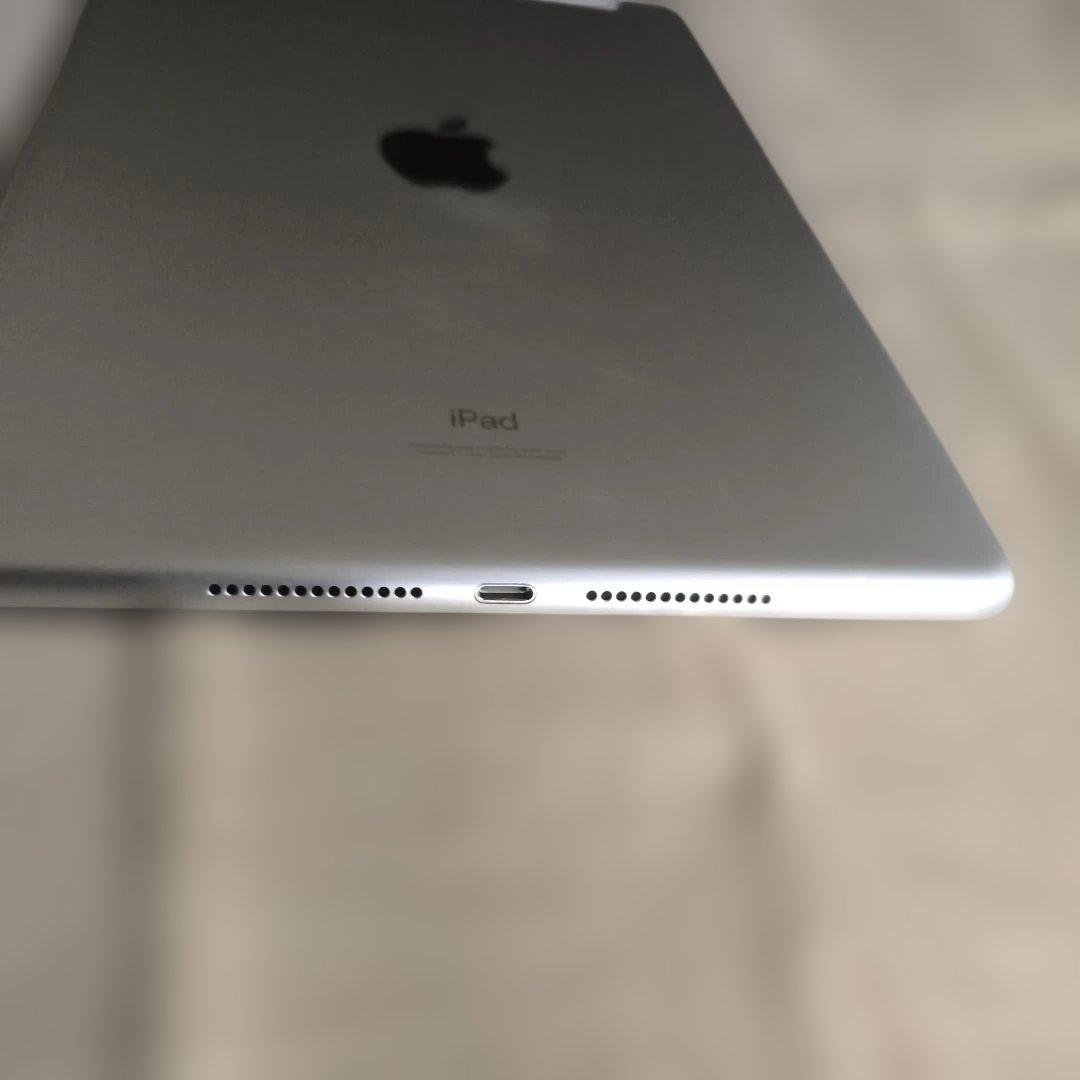 iPad 第9世代 Wi-Fi+Cellular 64GB 90％