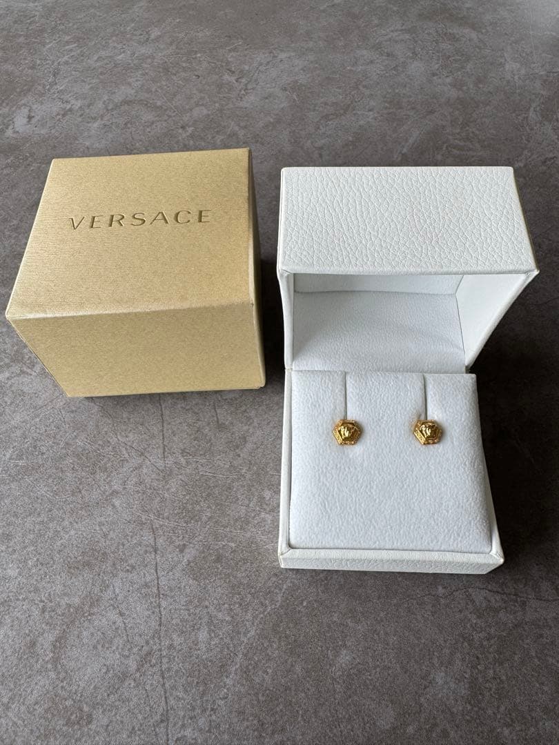 VERSACE ヴェルサーチ ピアス ゴールドメドューサ