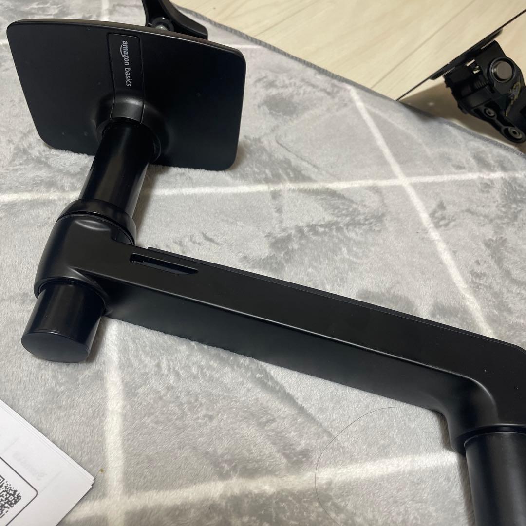 モニターアーム