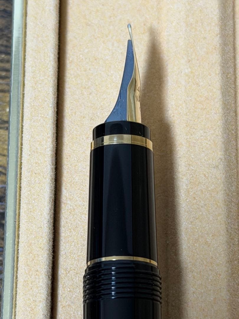 新品未使用　2013年製　ナミキ　SF 細軟字　パイロット　万年筆　備品付き