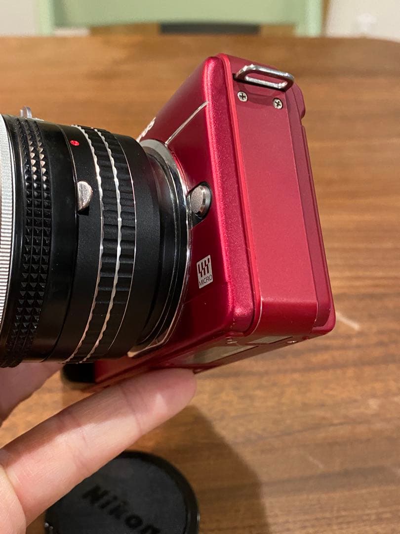OLYMPUS e-pl1s 赤 ニコンNIKKOR 28㍉1:3.5 レンズ付