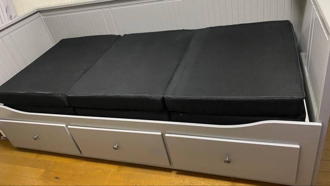 IKEA ヘムネスベット　グレー